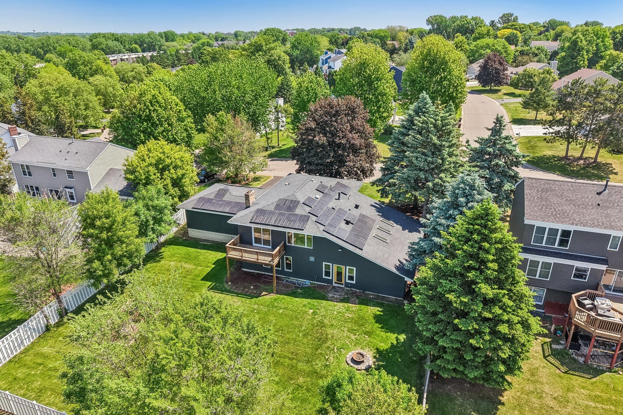 425 Crestview Drive South Maplewood, MN 55119 - Photo 77 of 82