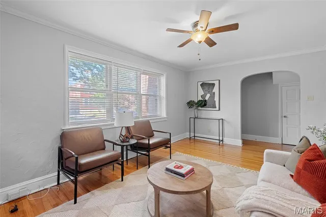 $2,700 | 7055 Dartmouth Avenue, Unit 1, University City, MO 63130