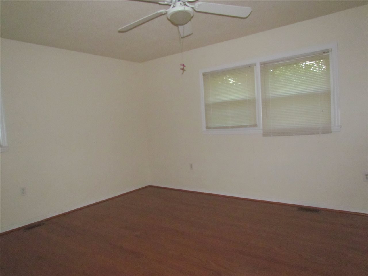 818 Fish Camp Road Chesnee, SC 29323 - Photo 7 of 11