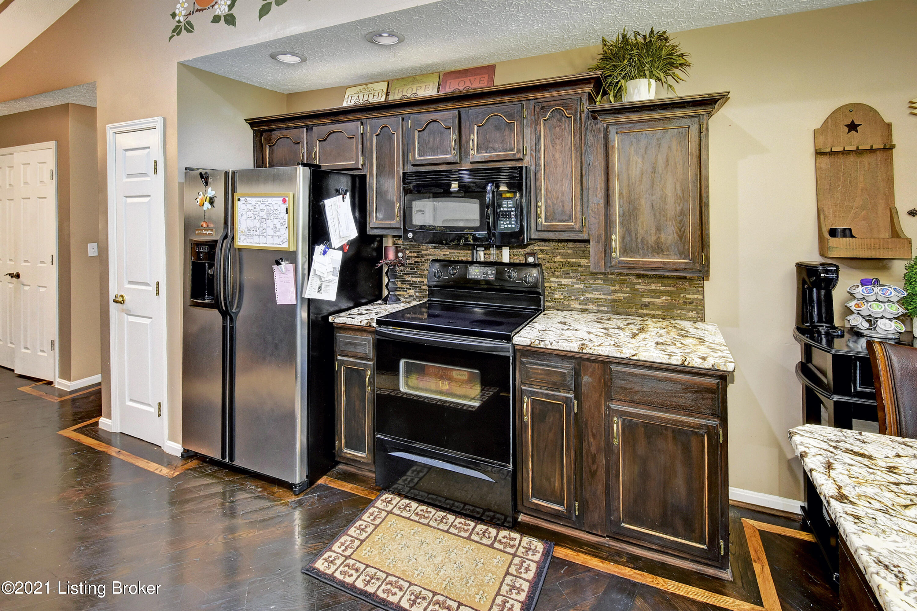 1752 Flatlick Road Mount Washington, KY 40047 - Photo 8 of 31 _DSC8452_4_5