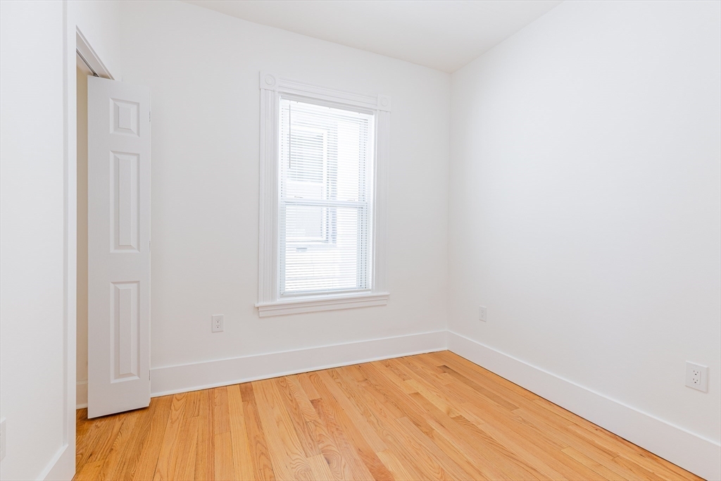 633 East 6th Street, Unit 1 Boston, MA 02127 - Photo 14 of 15