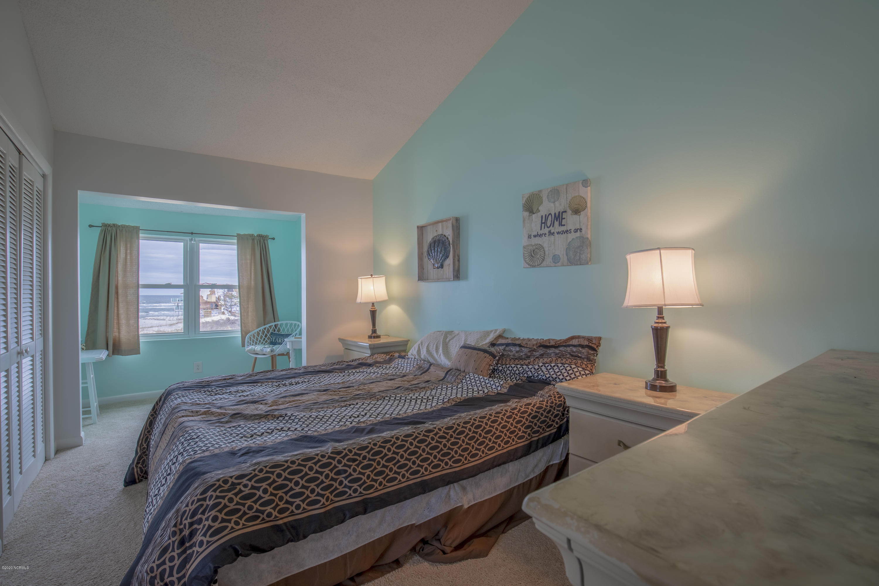 3928 River Road North Topsail Beach, NC 28460 - Photo 15 of 41 2328 River Road - interiors - 3 -HDR