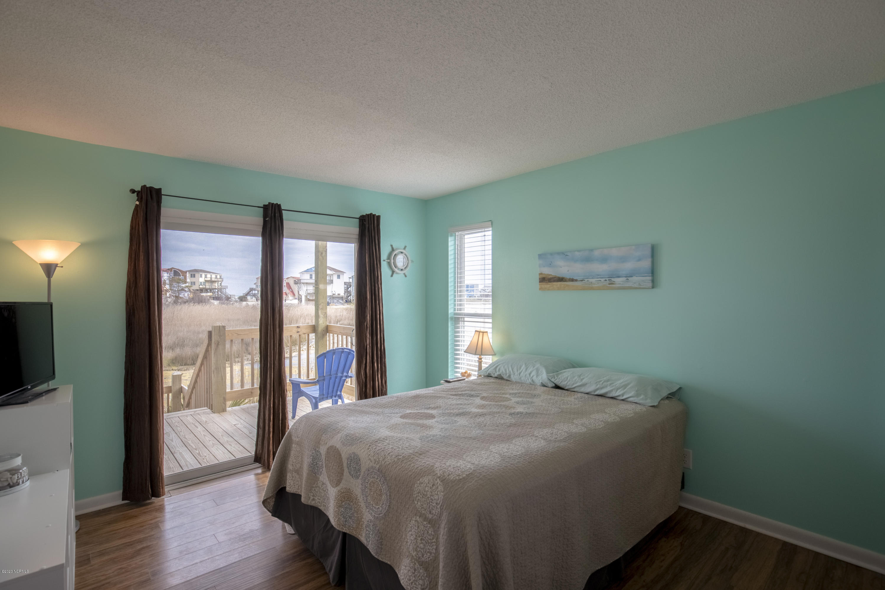 3928 River Road North Topsail Beach, NC 28460 - Photo 19 of 41 2328 River Road - interiors - 18 -HDR