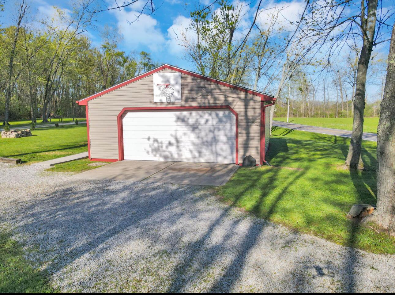 4011 Walnut Road Buckeye Lake, OH 43008 - Photo 3 of 30 IMG_E9248