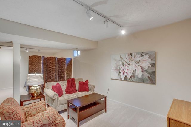 $770,000 | 10005 Whitefield Street, Fairfax, VA 22032