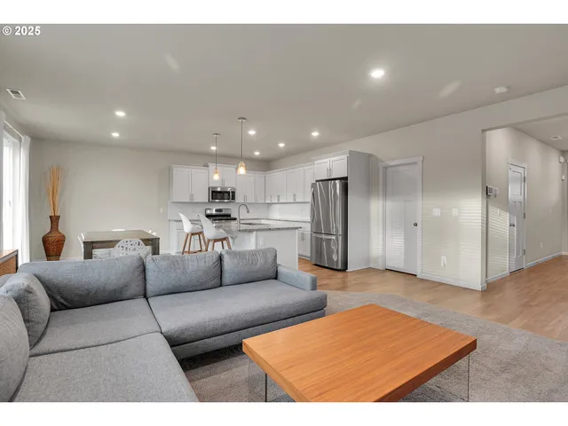 $485,000 | 59621 Emerald Loop, St. Helens, OR 97051