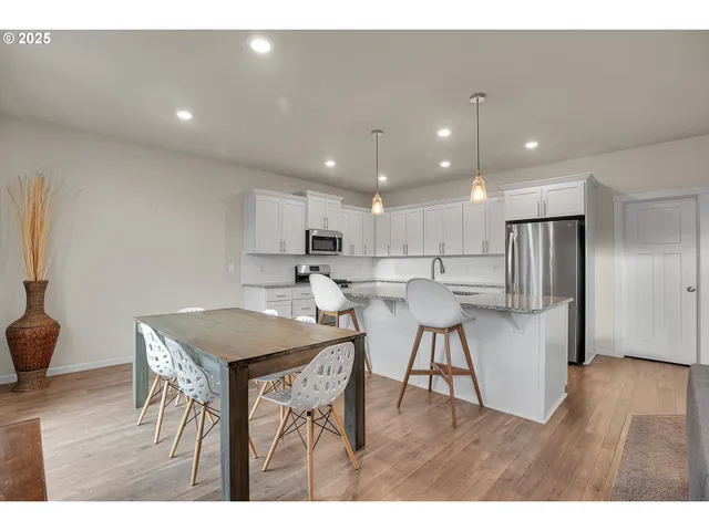 $485,000 | 59621 Emerald Loop, St. Helens, OR 97051