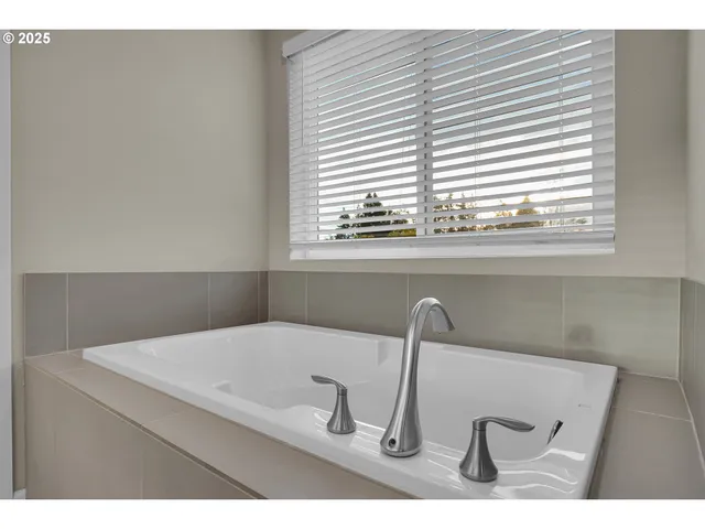 $485,000 | 59621 Emerald Loop, St. Helens, OR 97051