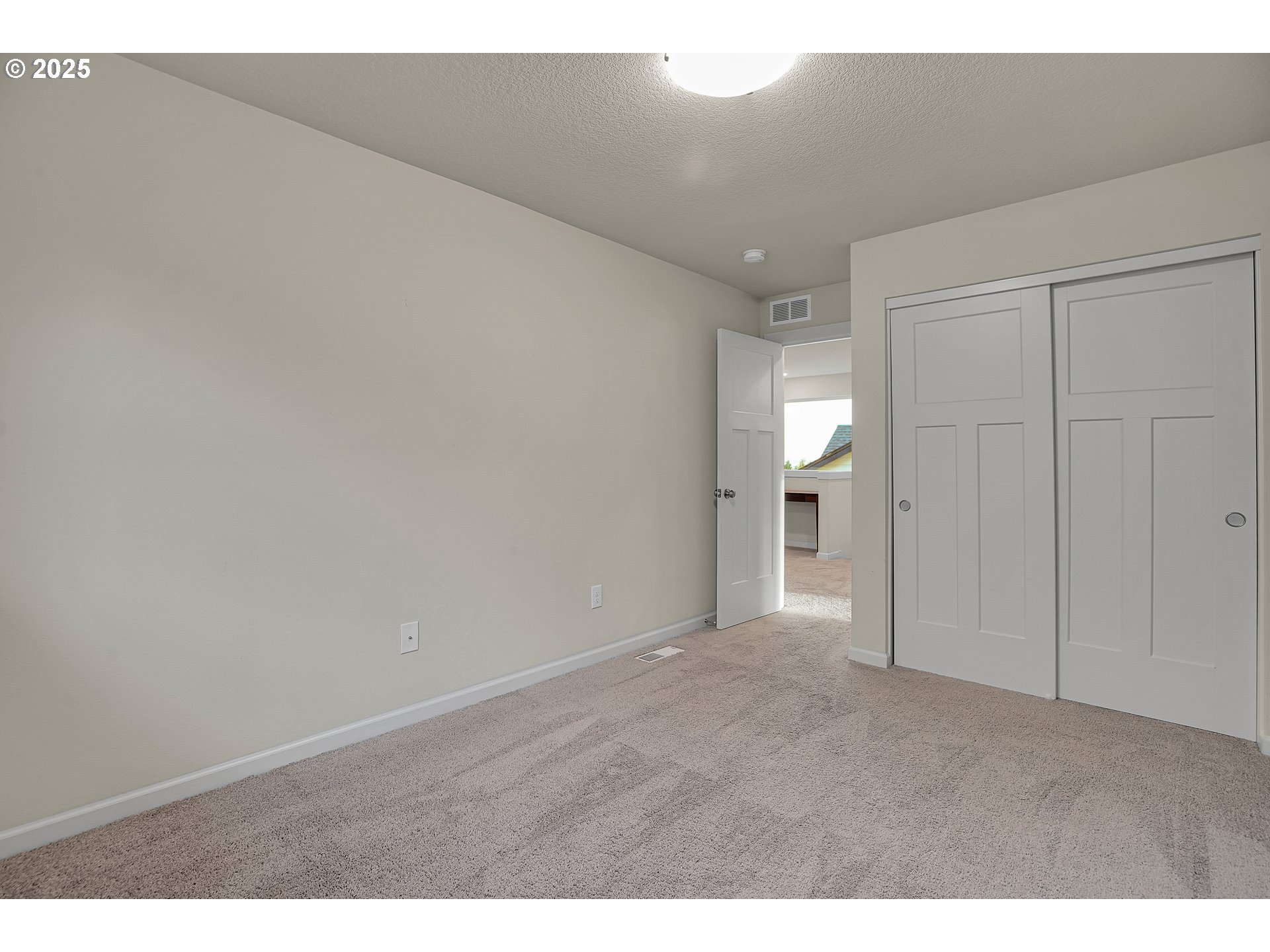 59621 Emerald Loop St. Helens, OR 97051 - Photo 37 of 45