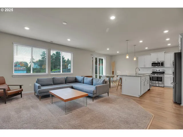 $485,000 | 59621 Emerald Loop, St. Helens, OR 97051