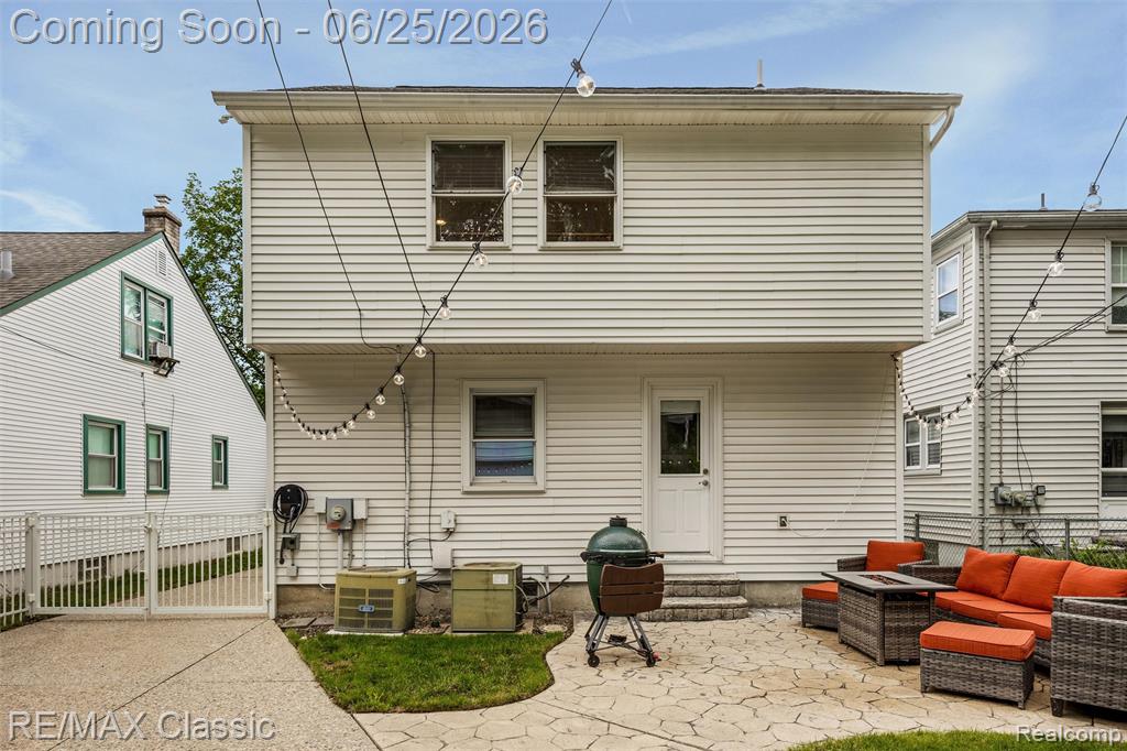 605 Fernwood Road Royal Oak, MI 48067 - Photo 27 of 40