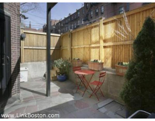 327 Beacon Street, Unit 2 Boston, MA 02116 - Photo 5 of 5
