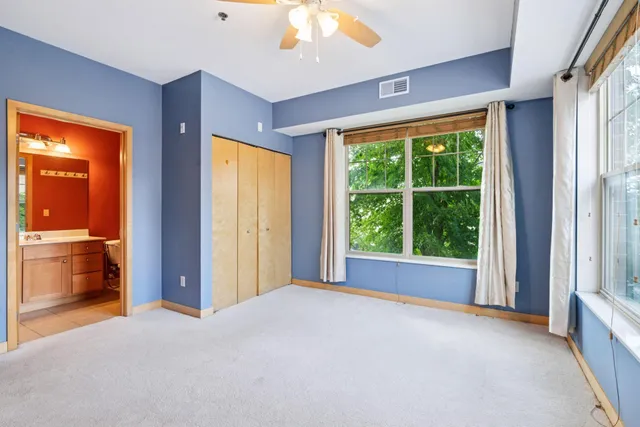 $309,900 | 2900 University Avenue Southeast, Unit 208, Minneapolis, MN 55414