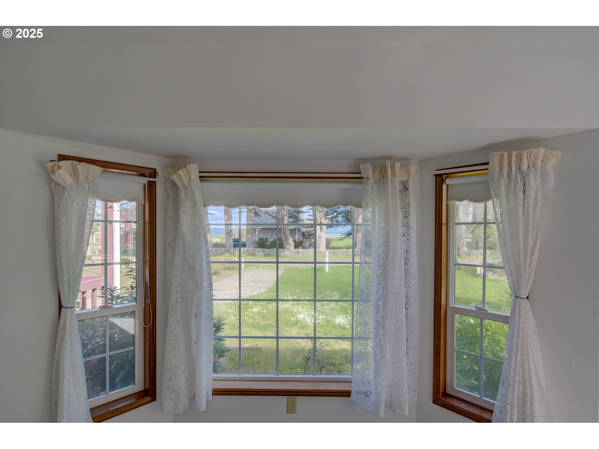 34009 Territory Road Oysterville, WA 98641 - Photo 23 of 39