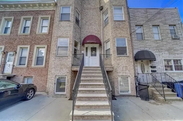 $2,950 | 295 New York Avenue, Unit 1L, Jersey City, NJ 07307