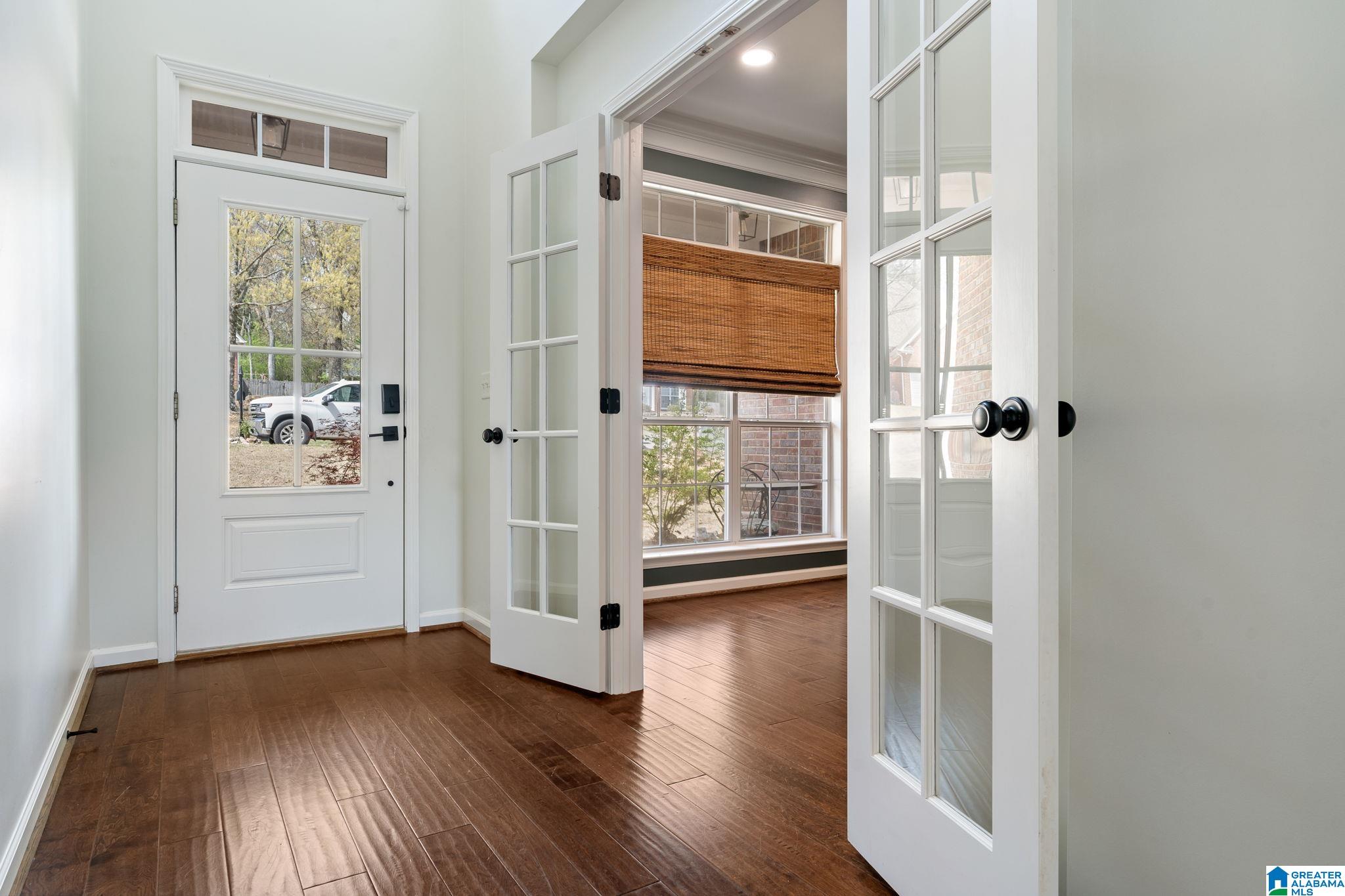 655 Bluff Park Road Birmingham, AL 35226 - Photo 3 of 35