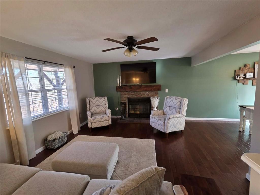 141 Southeast 611th Road Warrensburg, MO 64093 - Photo 3 of 31