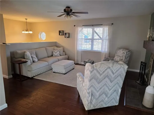 $324,999 | 141 Southeast 611th Road, Warrensburg, MO 64093