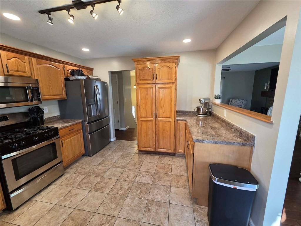 141 Southeast 611th Road Warrensburg, MO 64093 - Photo 10 of 31