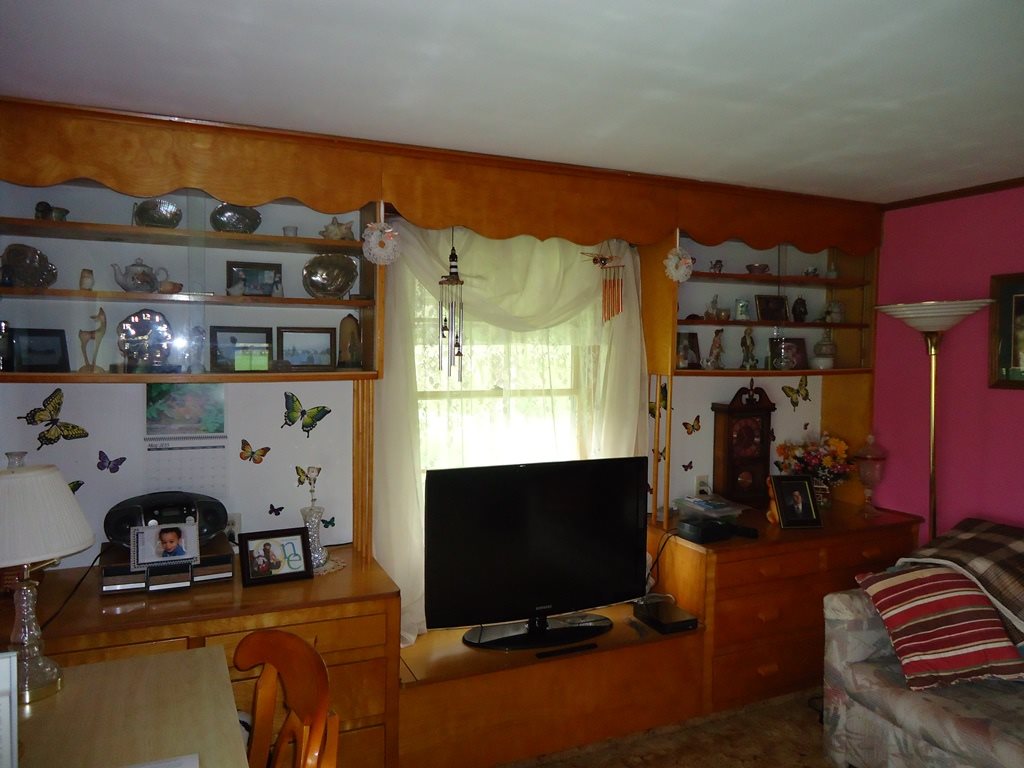 3215 North Coleman Road Coleman, MI 48618 - Photo 3 of 30 1813945-2.JPG