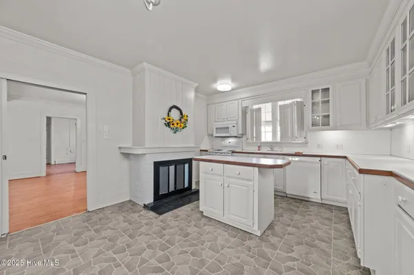 $169,900 | 18981 Highway 264, Pinetown, NC 27865