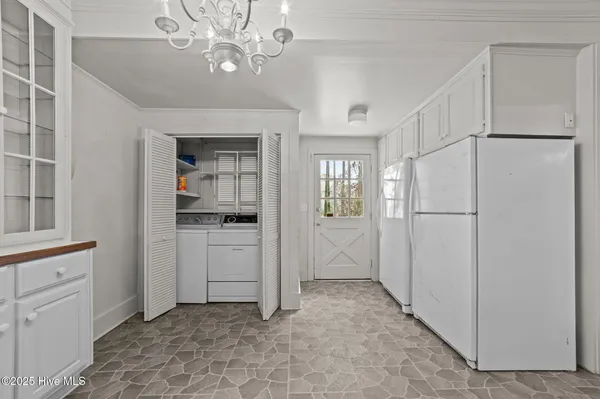 $169,900 | 18981 Highway 264, Pinetown, NC 27865