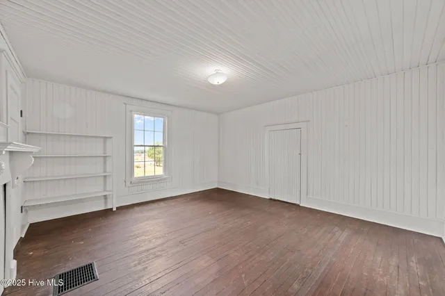 $215,000 | 18981 Highway 264, Pinetown, NC 27865