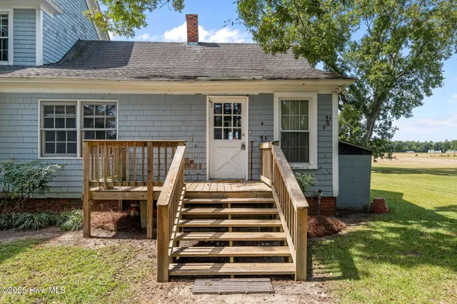 $215,000 | 18981 Highway 264, Pinetown, NC 27865