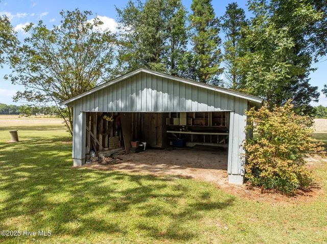 $215,000 | 18981 Highway 264, Pinetown, NC 27865