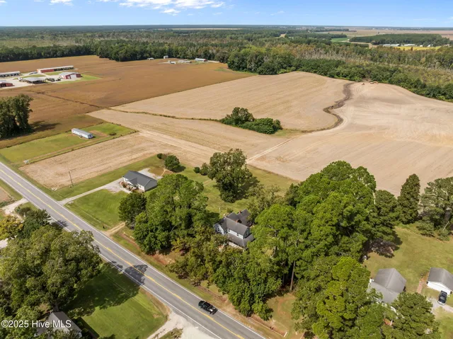 $215,000 | 18981 Highway 264, Pinetown, NC 27865