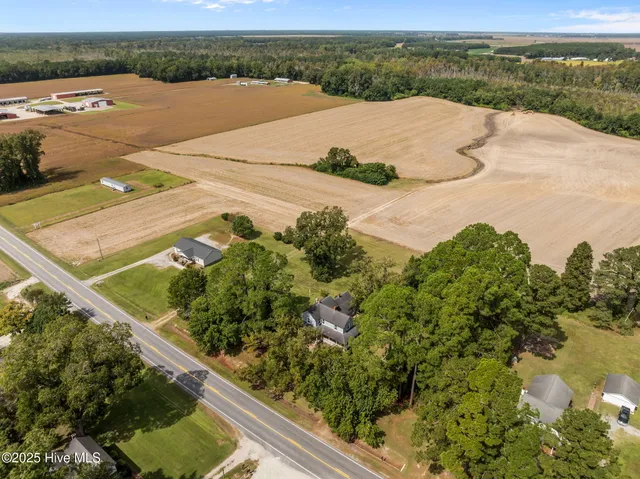 $215,000 | 18981 Highway 264, Pinetown, NC 27865