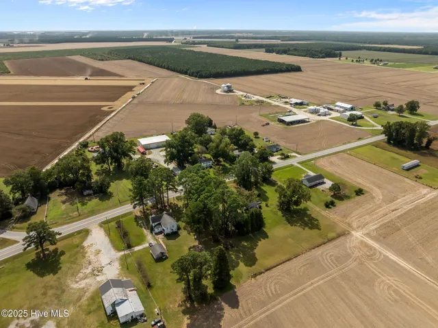 $215,000 | 18981 Highway 264, Pinetown, NC 27865