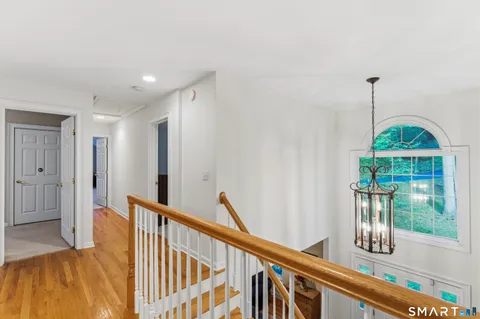 $775,000 | 29 Narragansett Trail, Newtown, CT 06482