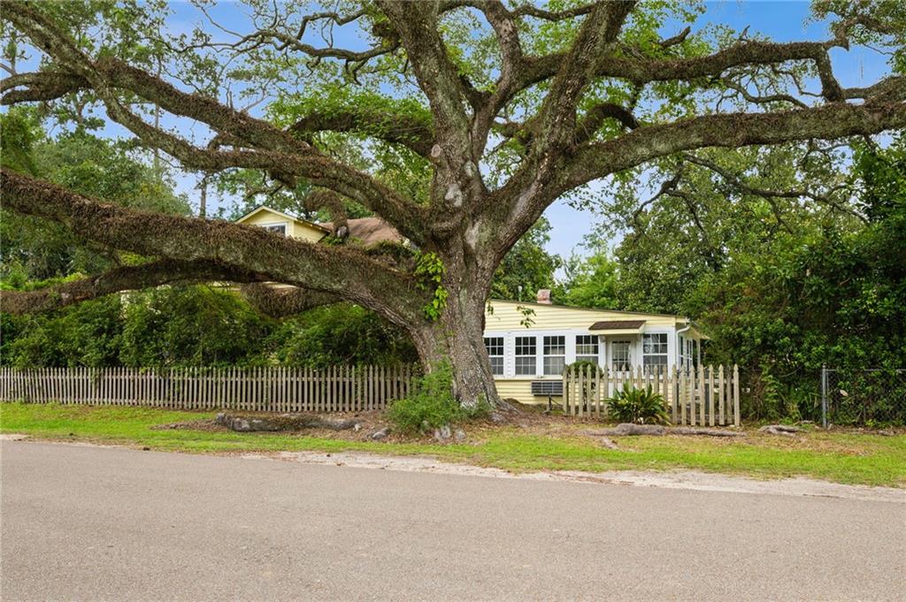 830 South Madison Street Covington, LA 70433 - Photo 25 of 28