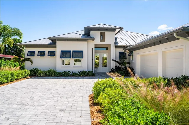 $2,695,000 | 716 Conn Way, Vero Beach, FL 32963