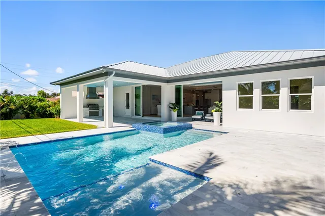 $2,695,000 | 716 Conn Way, Vero Beach, FL 32963