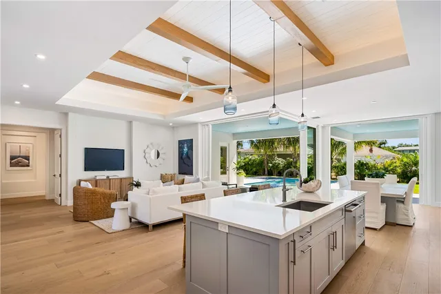 $2,695,000 | 716 Conn Way, Vero Beach, FL 32963