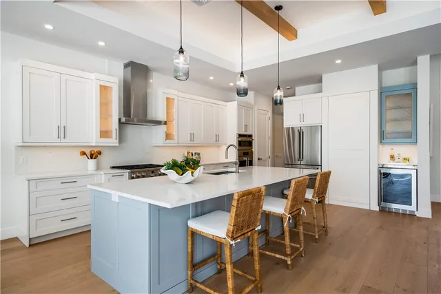 $2,695,000 | 716 Conn Way, Vero Beach, FL 32963