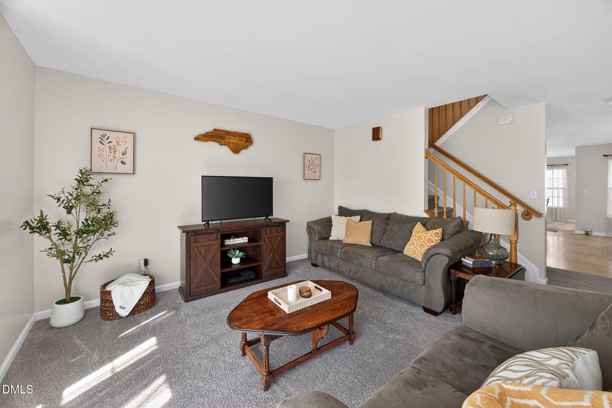 5117 Neuse Commons Lane Raleigh, NC 27616 - Photo 11 of 42 Living Room