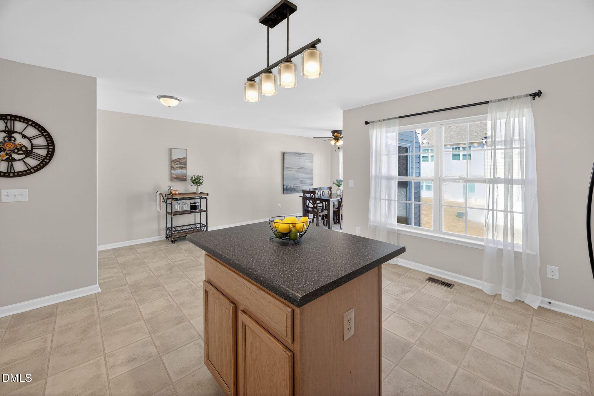 5117 Neuse Commons Lane Raleigh, NC 27616 - Photo 16 of 42 Kitchen
