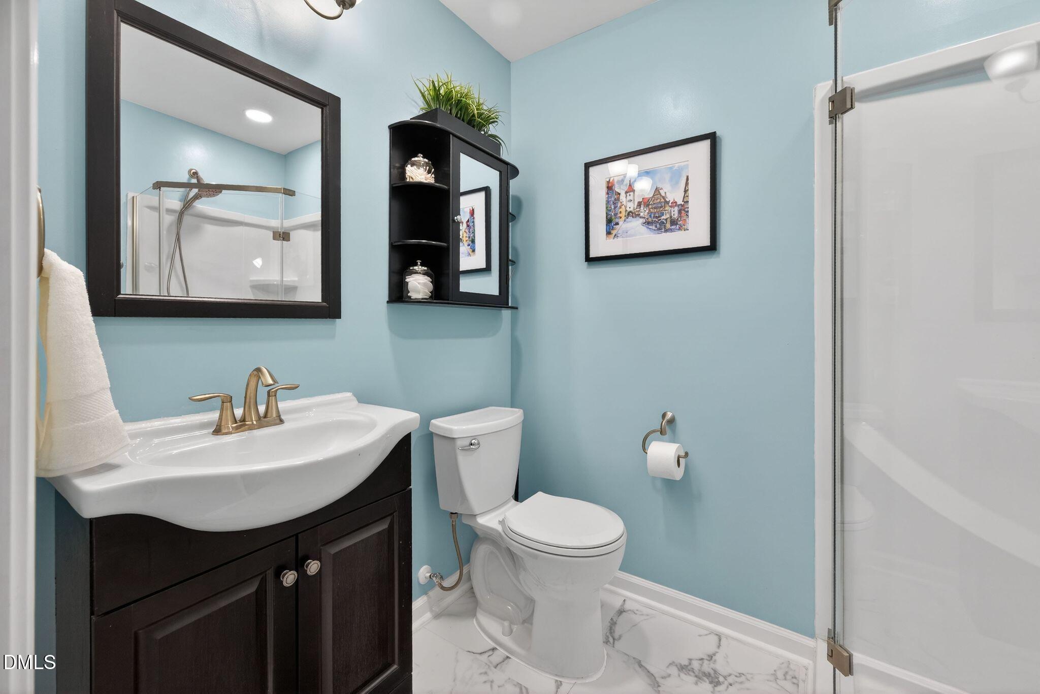 5117 Neuse Commons Lane Raleigh, NC 27616 - Photo 32 of 42 Main Level Full Bathroom