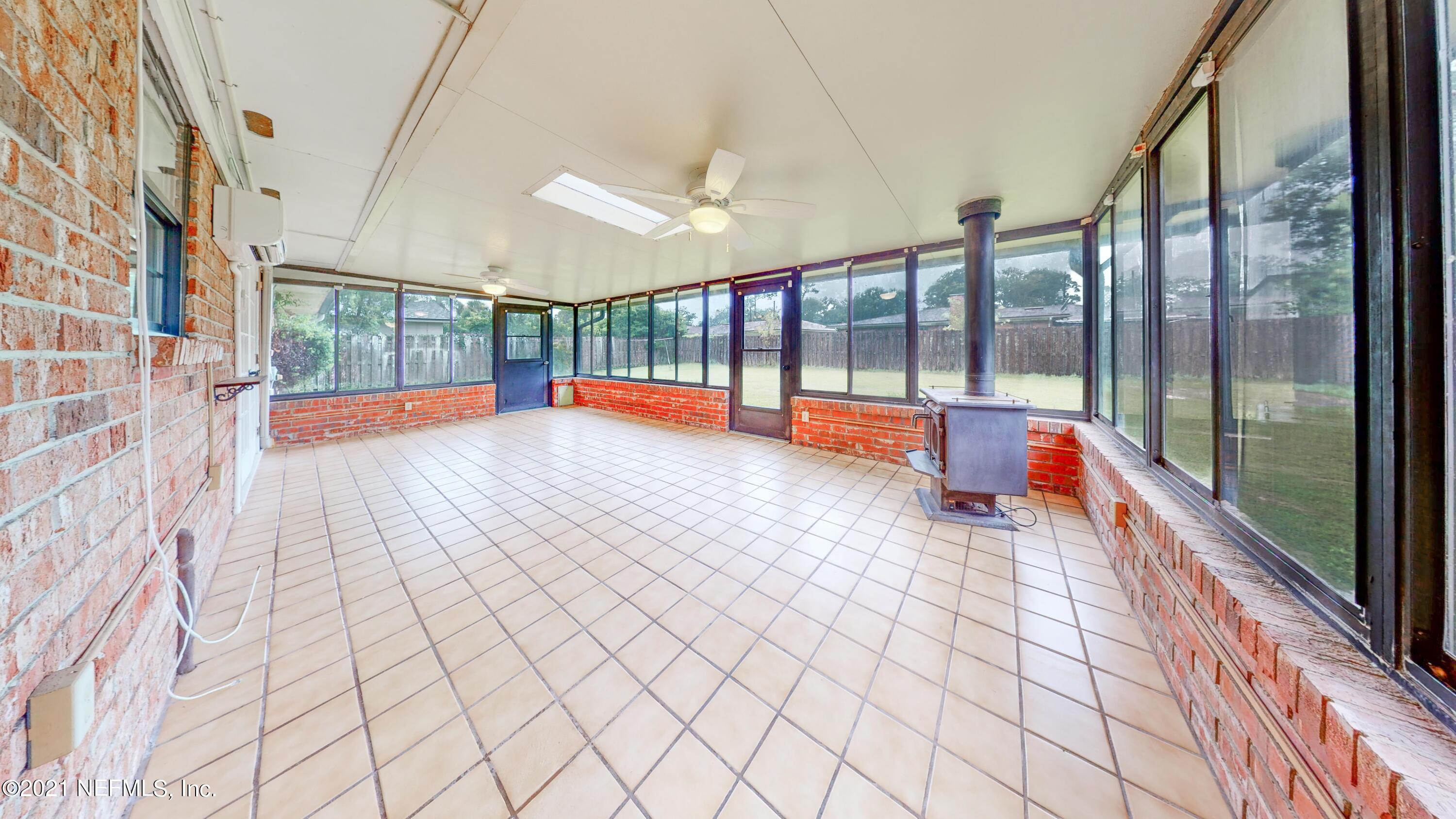 826 Montego Road East Jacksonville, FL 32216 - Photo 19 of 27 Florida Room