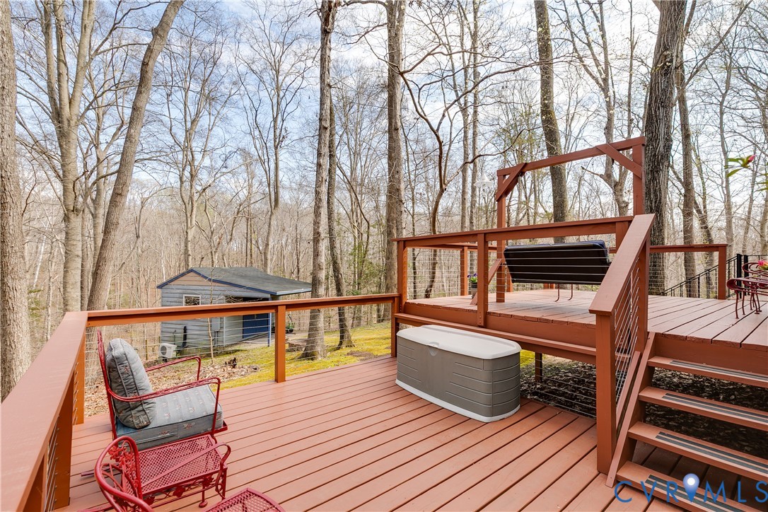 9536 Williamsville Road Mechanicsville, VA 23116 - Photo 26 of 32 2-level deck offers room for outdoor entertaining