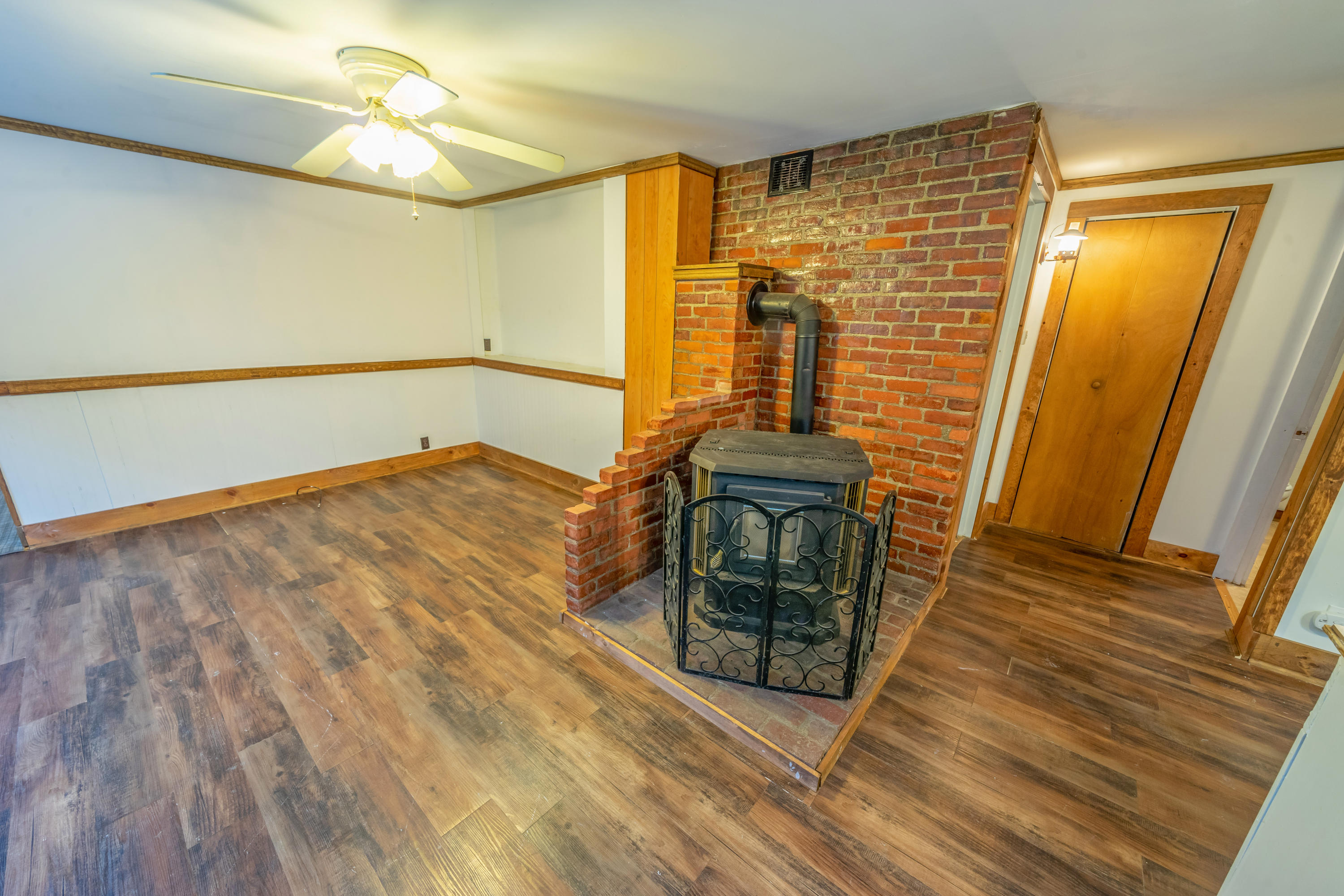 144 Waterville Road Belfast, ME 04915 - Photo 9 of 28 052