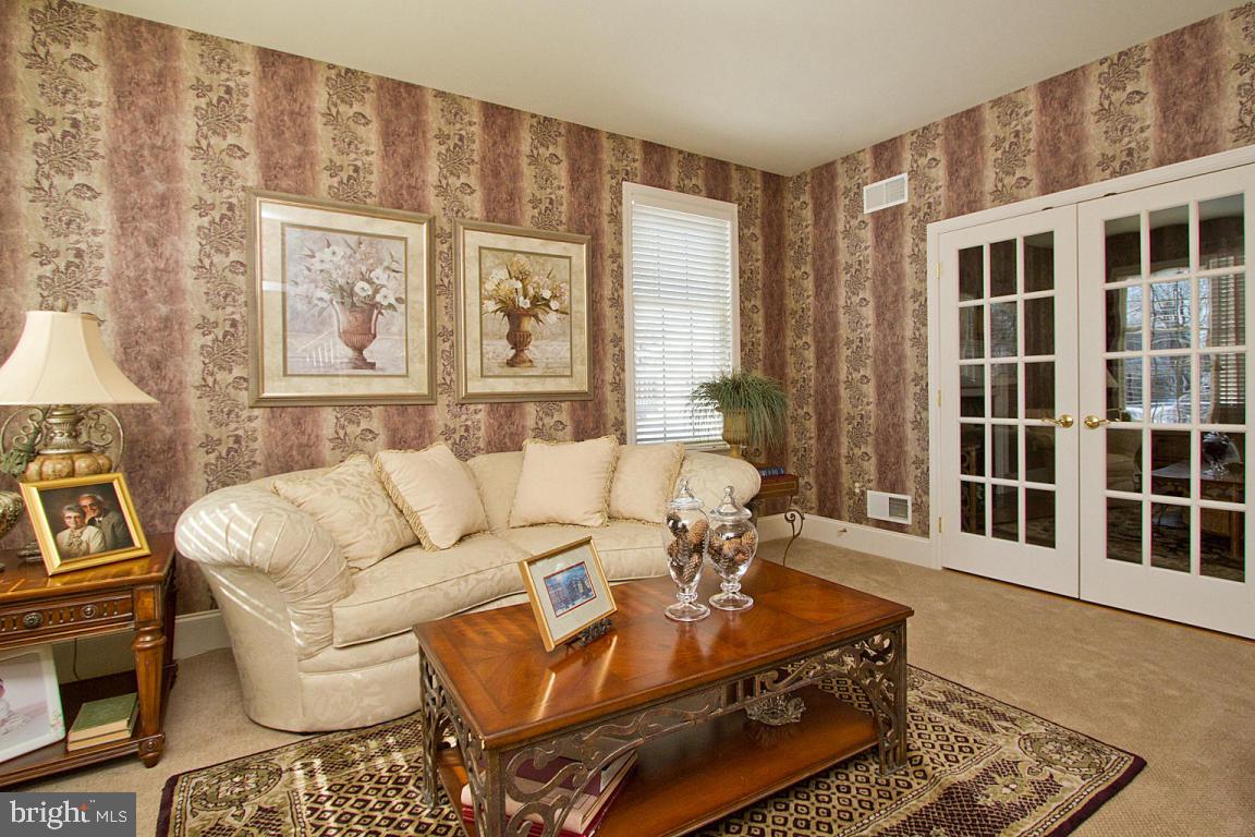 1366 Sylvan Road Lancaster, PA 17601 - Photo 7 of 48