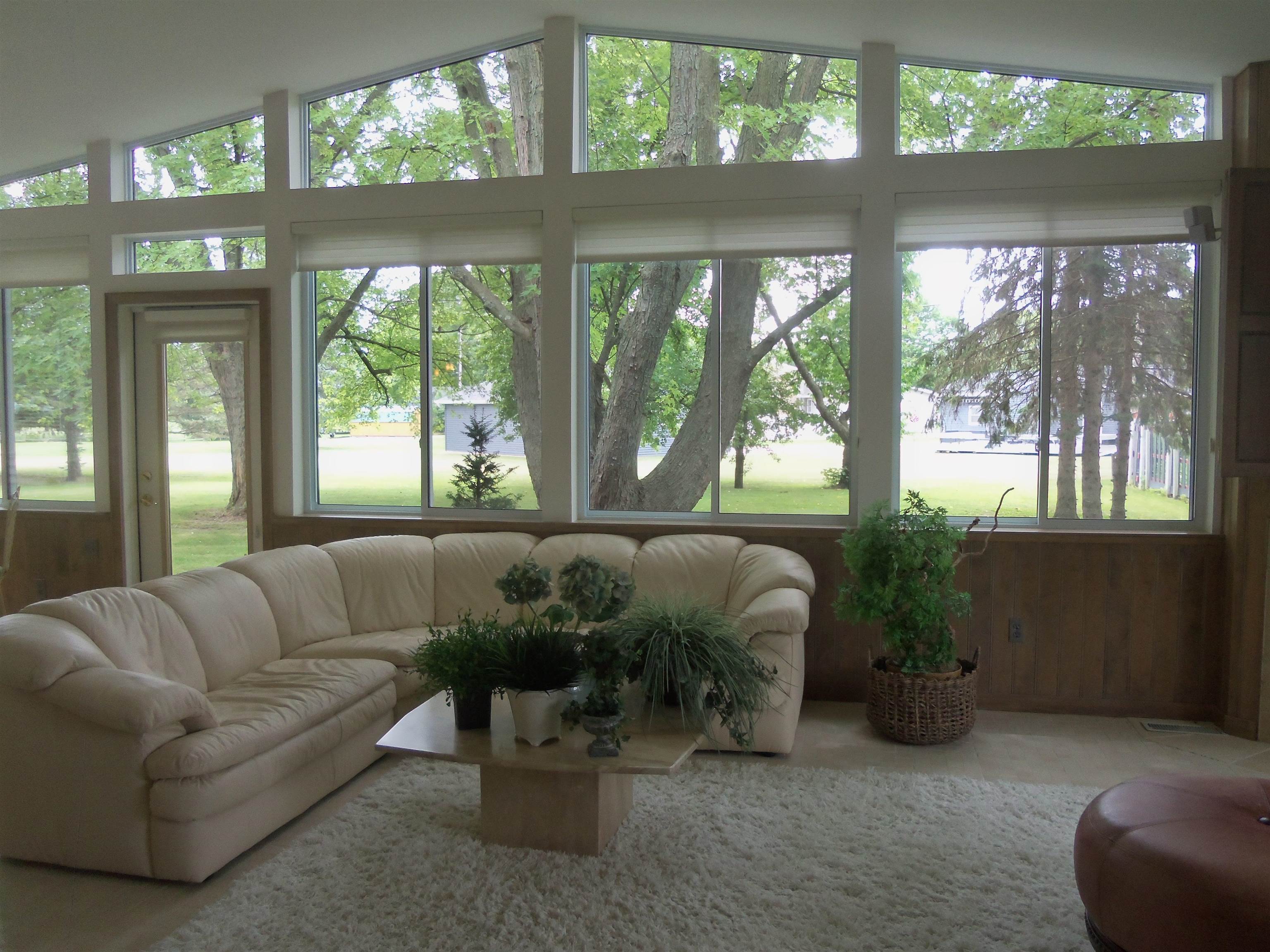 5310 East Carpenter Road Flint, MI 48506 - Photo 10 of 70 50117534-9.JPG
