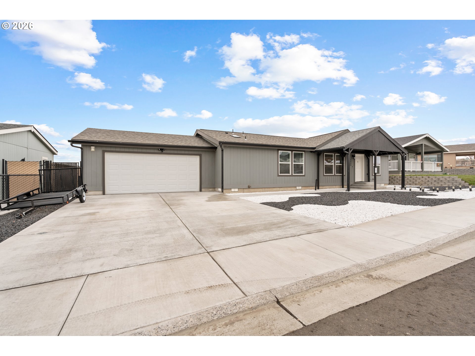 3033 Southwest Terrace Drive Pendleton, OR 97801 - Photo 2 of 38