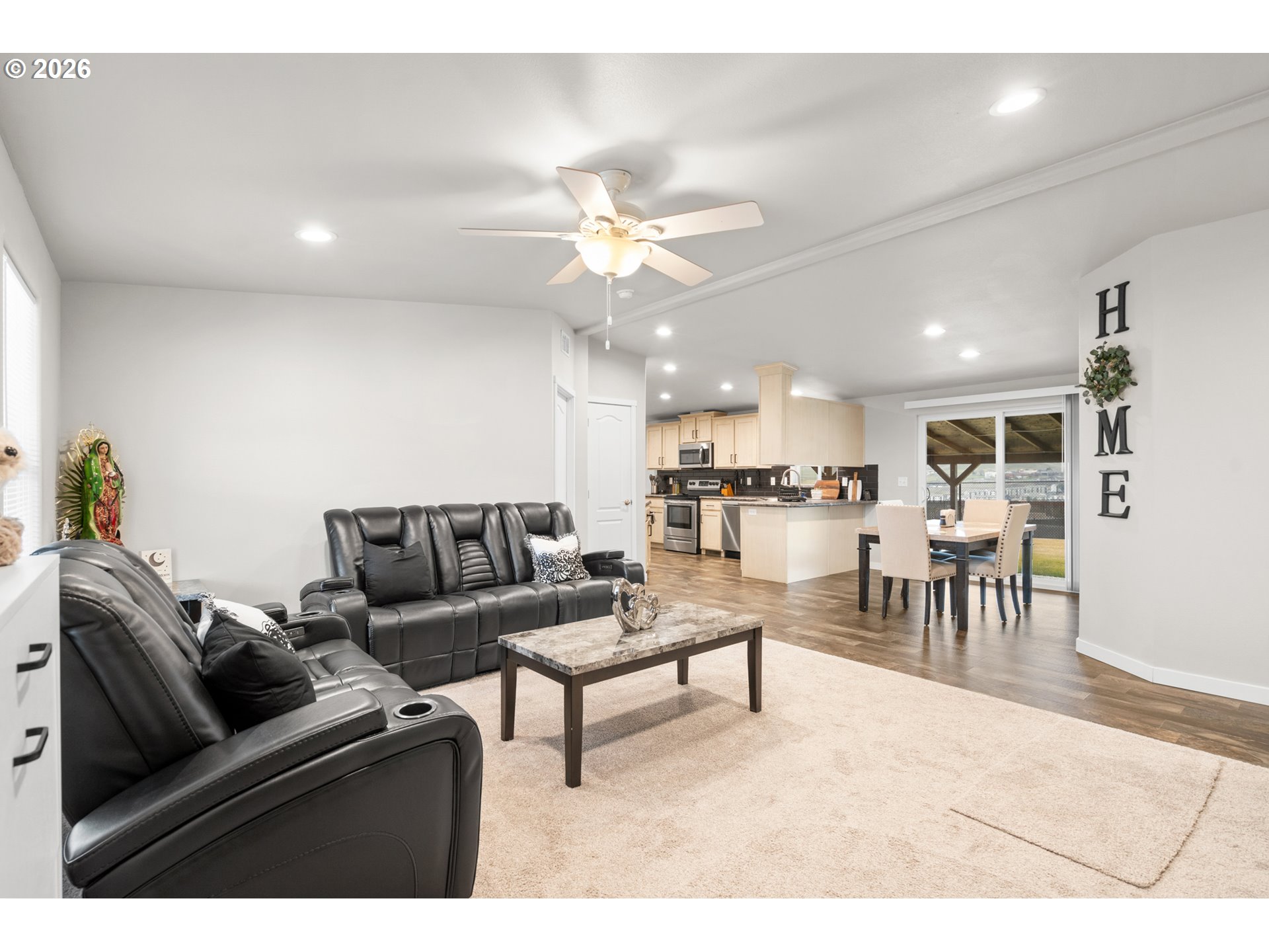 3033 Southwest Terrace Drive Pendleton, OR 97801 - Photo 4 of 38