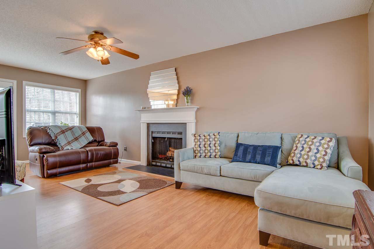 16 Round Spring Lane Durham, NC 27712 - Photo 3 of 14 Gallery Image 3