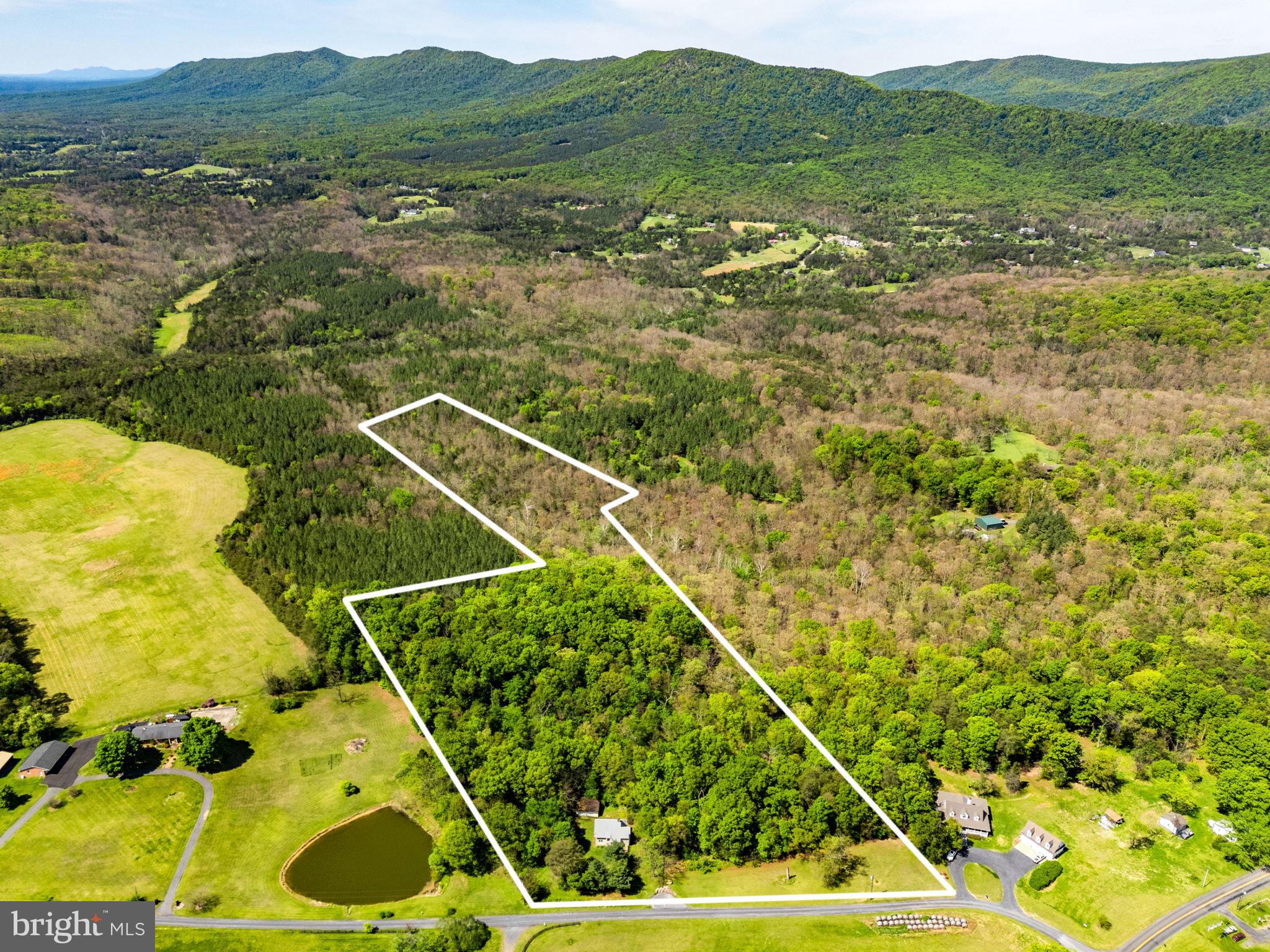 102 Hall Road Front Royal, VA 22630 - Photo 2 of 49